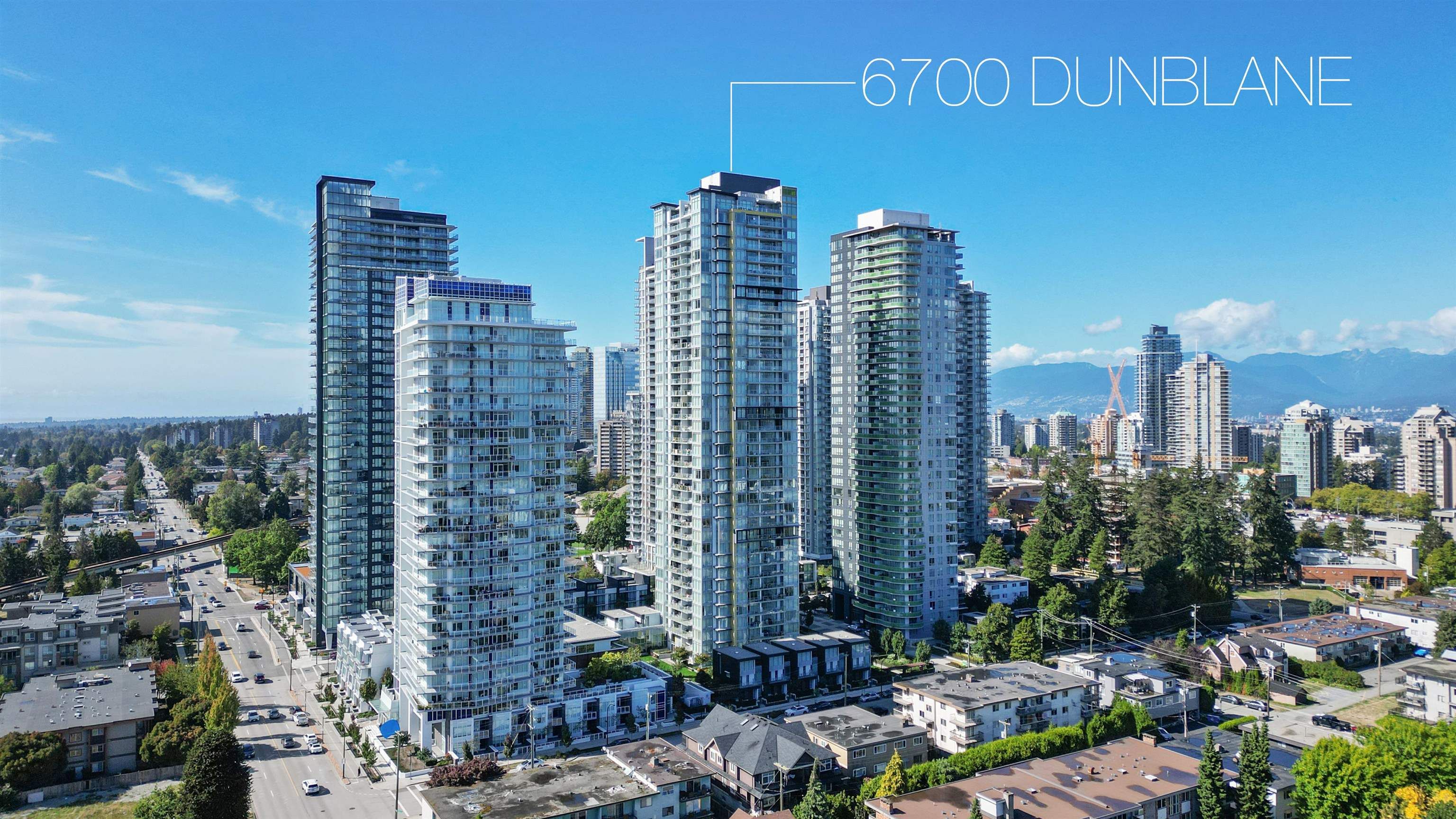 Main Photo: 2802 6700 DUNBLANE Avenue in Burnaby: Metrotown Condo for sale in "VITTORIO" (Burnaby South)  : MLS®# R2817032