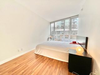 Photo 8: 307 233 ROBSON Street in Vancouver: Downtown VW Condo for sale in "TV TOWER 2" (Vancouver West)  : MLS®# R2740882