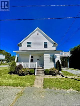 Photo 2: 21 Victoria Street in St. Stephen: Multi-family for sale : MLS®# NB079106