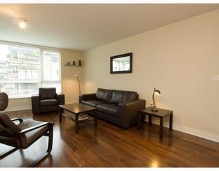 Photo 3: 406-160 West 3rd Street in North Vancouver: Lower Lonsdale Condo for sale : MLS®# V790001