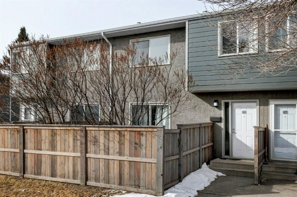 Main Photo: 68 219 90 Avenue SE in Calgary: Acadia Row/Townhouse for sale : MLS®# A1193055