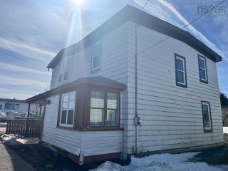 Main Photo: 1473 Victoria Road in Sydney: 201-Sydney Residential for sale (Cape Breton)  : MLS®# 202405254
