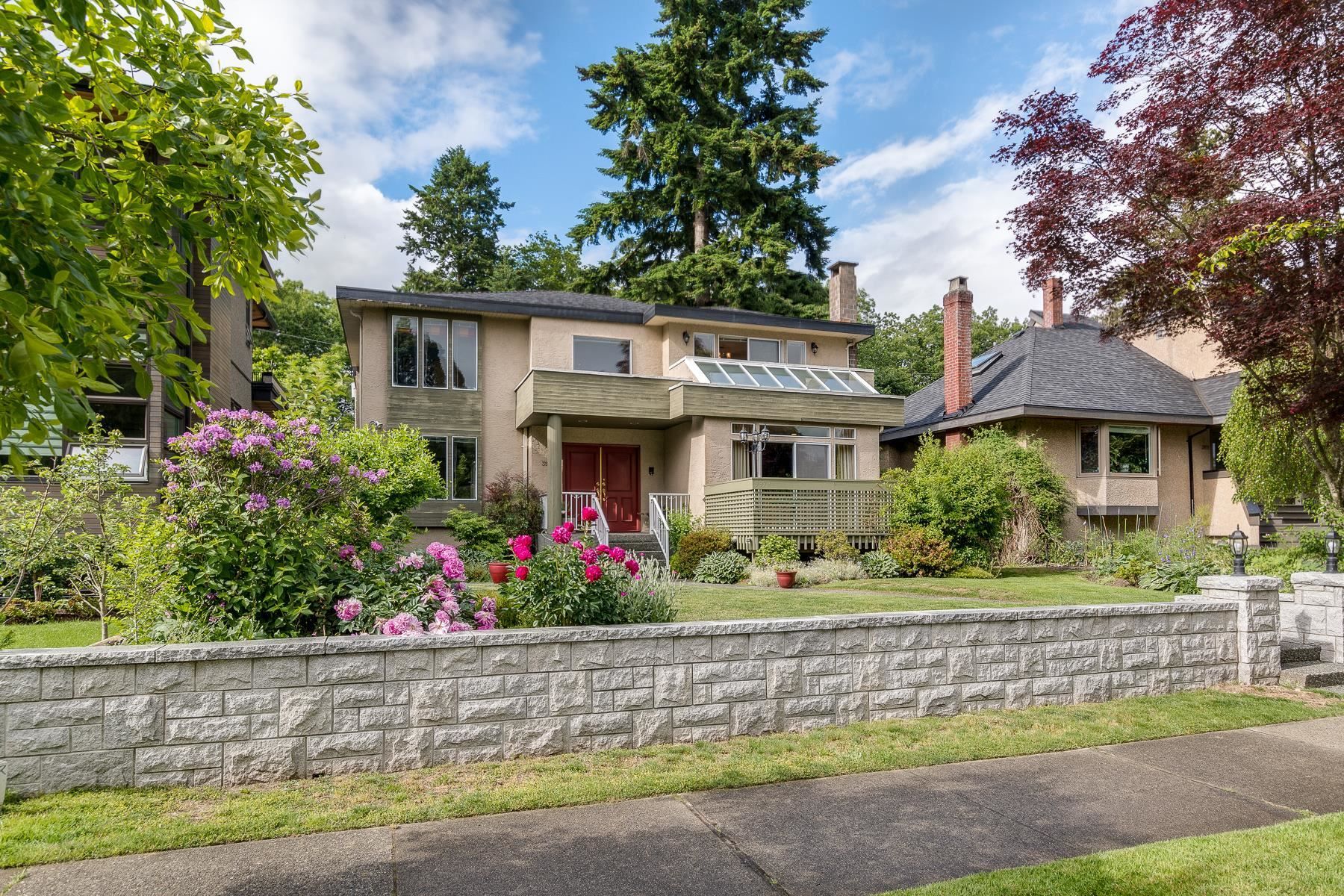 Main Photo: 3979 W 33RD Avenue in Vancouver: Dunbar House for sale in "Dunbar" (Vancouver West)  : MLS®# R2763182