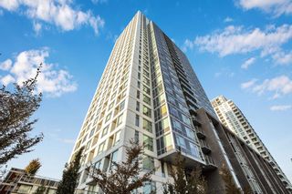 Photo 1: 1116 5665 BOUNDARY Road in Vancouver: Collingwood VE Condo for sale in "Wall Centre Central Park" (Vancouver East)  : MLS®# R2737929
