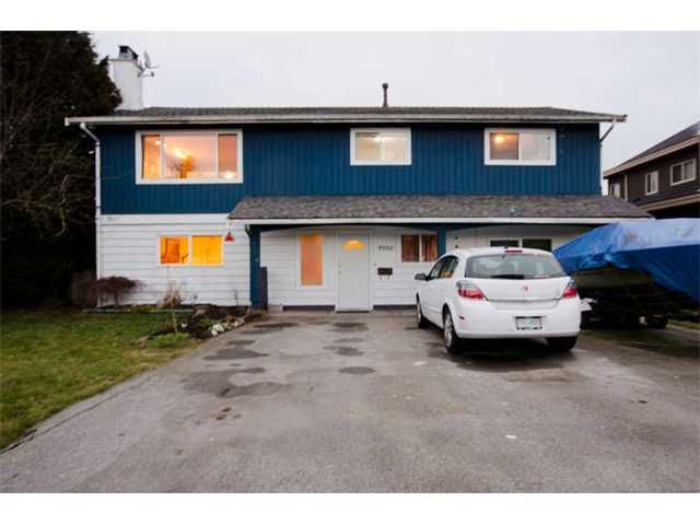Main Photo: 4952 60A Street in Ladner: Holly House for sale : MLS®# V1043314