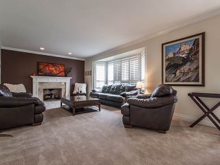 Photo 2: 1719 SUMMERHILL Place in Surrey: Crescent Bch Ocean Pk. House for sale (South Surrey White Rock)  : MLS®# F1307059