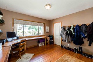 Photo 11: 2242 READ Crescent in Squamish: Garibaldi Highlands House for sale in "GARIBALDI ESTATES" : MLS®# R2067510