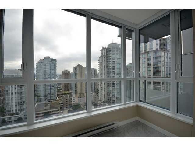 Photo 2: Photos: 2904 833 SEYMOUR Street in Vancouver: Downtown VW Condo for sale (Vancouver West)  : MLS®# V907244