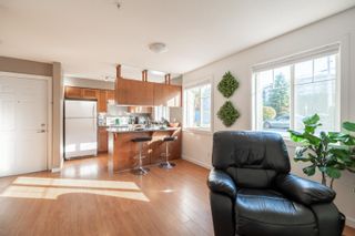 Photo 6: 301 33960 OLD YALE Road in Abbotsford: Central Abbotsford Condo for sale in "Old Yale Heights" : MLS®# R2713510