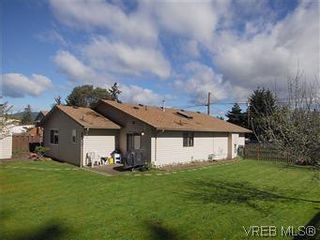 Photo 19: 709 Kelly Rd in VICTORIA: Co Hatley Park House for sale (Colwood)  : MLS®# 570145