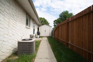 Photo 32: 14 Muska Bay in Winnipeg: Tyndall Park Residential for sale (4J)  : MLS®# 202116392