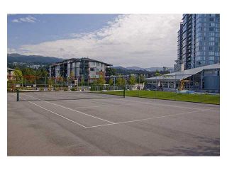 Photo 9: 411 600 KLAHANIE Drive in Port Moody: Port Moody Centre Condo for sale in "BOARDWALK" : MLS®# V919334