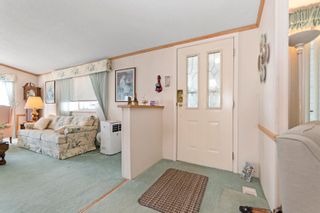 Photo 2: 4 45918 KNIGHT Road in Chilliwack: Sardis East Vedder Manufactured Home for sale in "COuntry Park" (Sardis)  : MLS®# R2779185