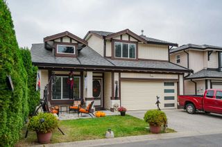 Photo 2: 28 20292 96 Avenue in Langley: Walnut Grove House for sale in "BrookeWynde" : MLS®# R2733842