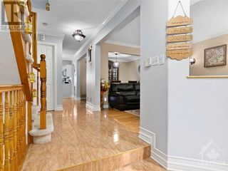 Photo 15: 181 HUNTERSWOOD CRESCENT in Ottawa: House for sale : MLS®# 1343430