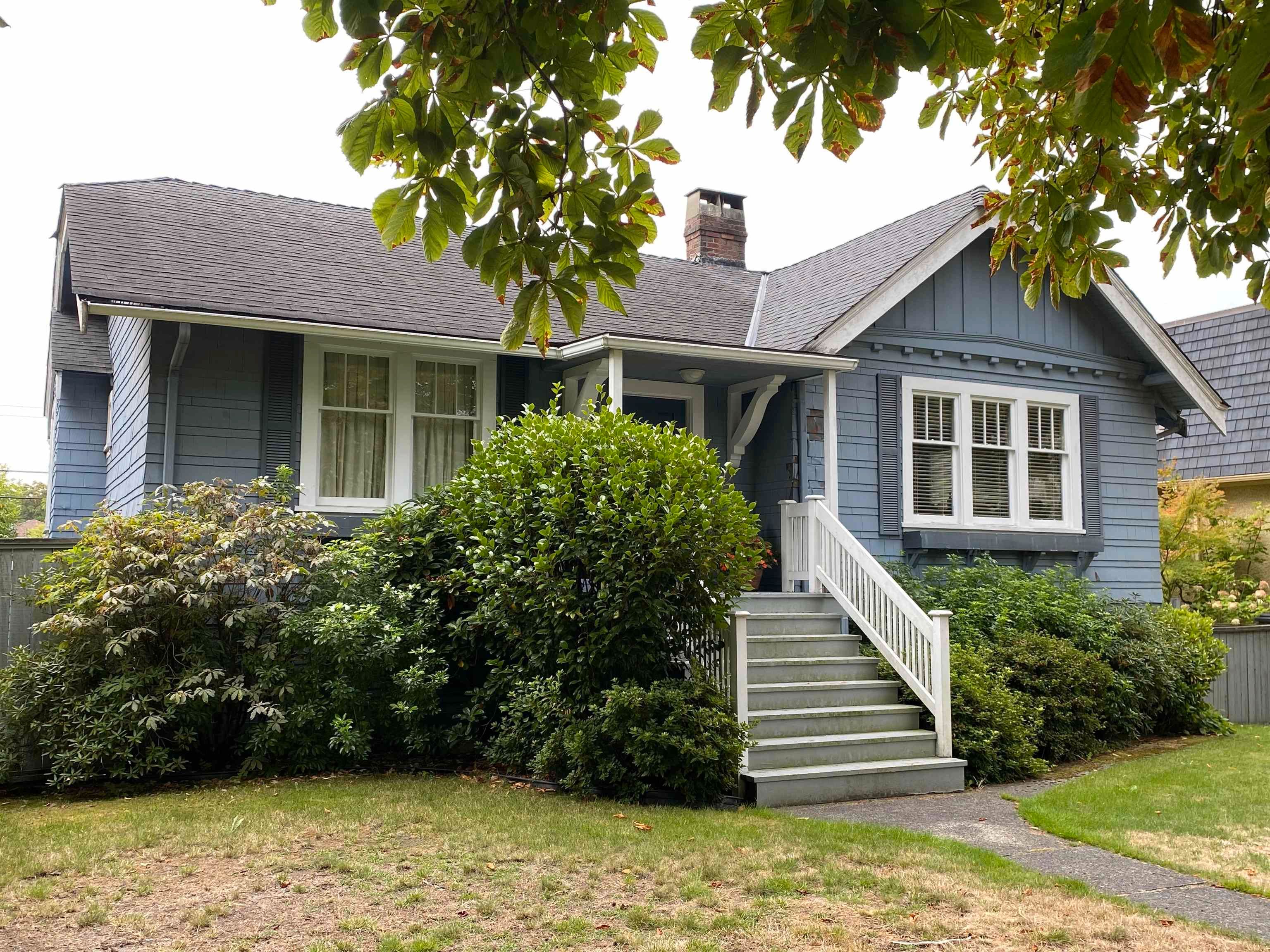 Main Photo: 2072 W 43RD Avenue in Vancouver: Kerrisdale House for sale (Vancouver West)  : MLS®# R2616628