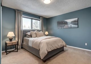 Photo 22: 71 Woodmont Crescent SW in Calgary: Woodbine Detached for sale : MLS®# A2035806