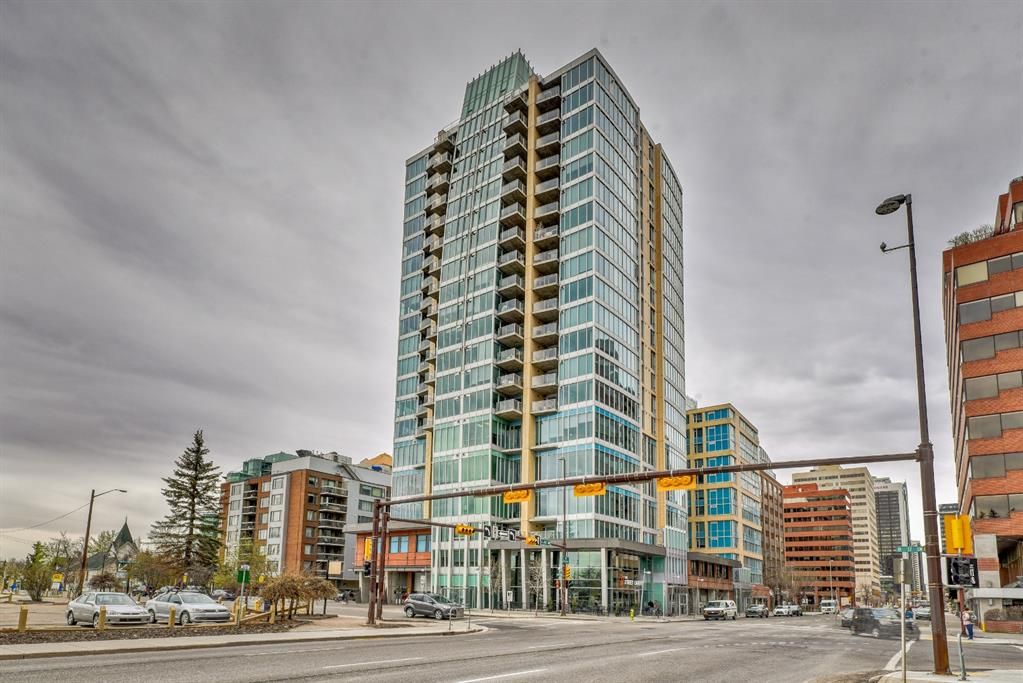 Main Photo: 1001 888 4 Avenue SW in Calgary: Downtown Commercial Core Apartment for sale : MLS®# A1172524
