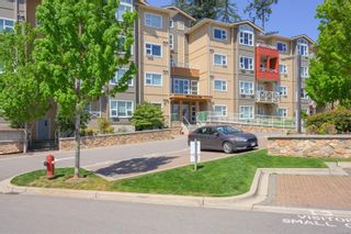 Photo 35: 404 1900 Watkiss Way in View Royal: VR Hospital Condo for sale : MLS®# 930883