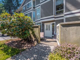 Photo 2: 30 3228 RALEIGH Street in Port Coquitlam: Central Pt Coquitlam Townhouse for sale : MLS®# R2717444
