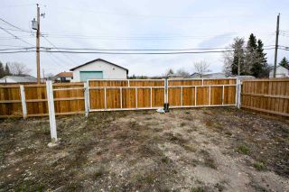 Photo 13: 10271 100A Street: Taylor Manufactured Home for sale (Fort St. John (Zone 60))  : MLS®# R2263686