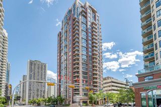 Photo 1: 2305 650 10 Street SW in Calgary: Downtown West End Apartment for sale : MLS®# A2060751