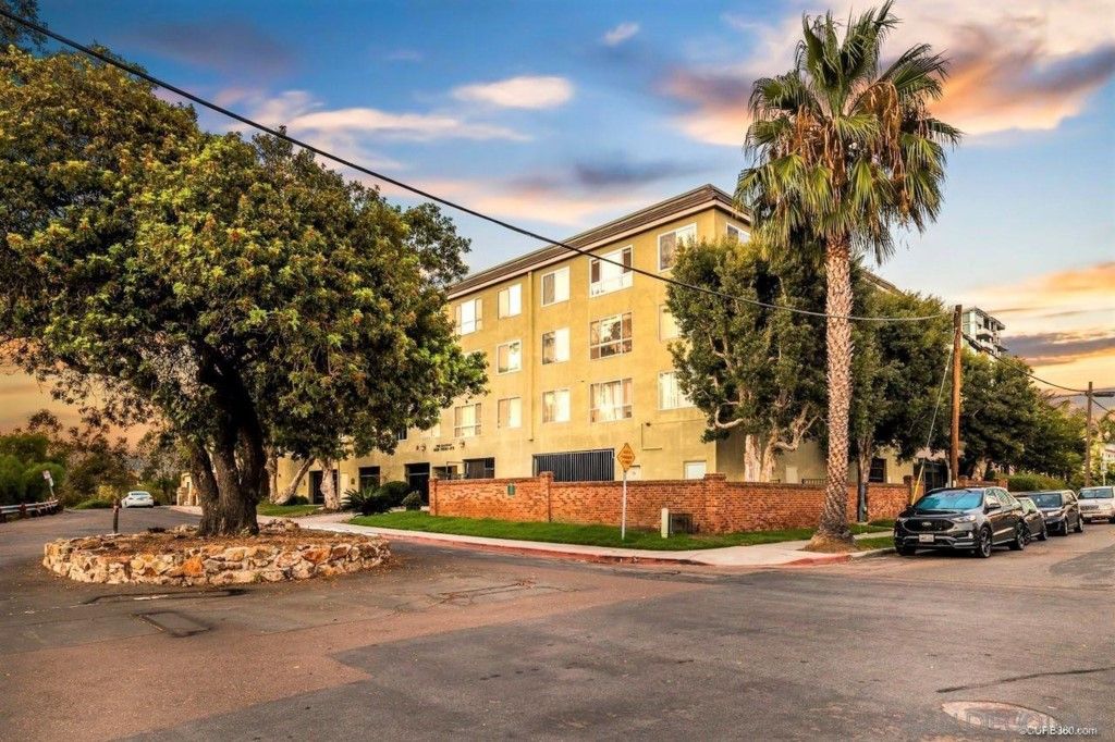 Main Photo: 2825 3Rd Ave Unit 407 in San Diego: Residential for sale (92103 - Mission Hills)  : MLS®# 210024847