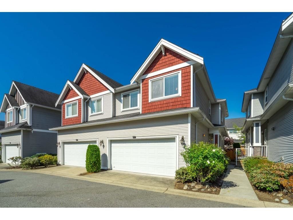Main Photo: 15 19977 71 Avenue in Langley: Willoughby Heights Townhouse for sale in "SANDHILL VILLAGE" : MLS®# R2601914