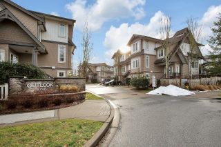 Photo 2: 7 8250 209B Street in Langley: Willoughby Heights Townhouse for sale in "Outlook" : MLS®# R2643285