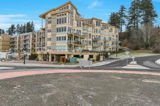 Photo 1: 203 1392 S Island Hwy in Campbell River: CR Campbell River Central Condo for sale : MLS®# 866106