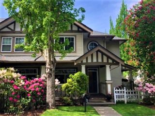Photo 2: 83 2678 KING GEORGE Boulevard in Surrey: King George Corridor Townhouse for sale in "MIRADA" (South Surrey White Rock)  : MLS®# R2446690
