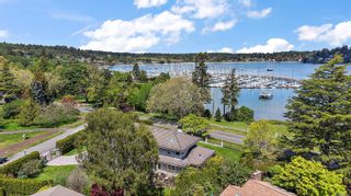 Photo 17: 3290 Beach Dr in Oak Bay: OB Uplands House for sale : MLS®# 903881
