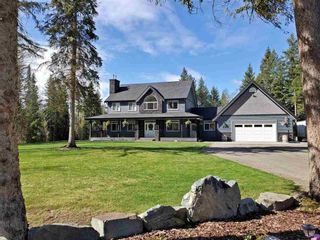 Photo 1: 735 MAPLE Drive in Quesnel: Red Bluff/Dragon Lake House for sale in "Red Bluff" : MLS®# R2779496