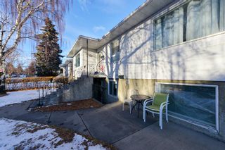 Photo 2: 2344 23 Street NW in Calgary: Banff Trail Detached for sale : MLS®# A2020825