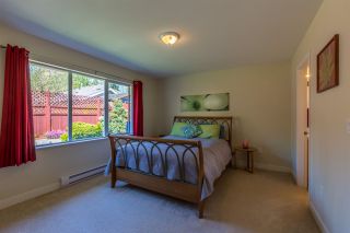 Photo 15: 5747 CARTIER Road in Sechelt: Sechelt District House for sale in "CASCADE HEIGHTS" (Sunshine Coast)  : MLS®# R2161891
