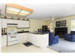 Photo 2: 1160 Gerda Rd in VICTORIA: SW Northridge House for sale (Saanich West)  : MLS®# 574242