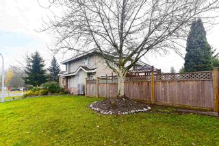 Photo 3: 15882 107A Avenue in Surrey: Fraser Heights House for sale (North Surrey)  : MLS®# R2834316