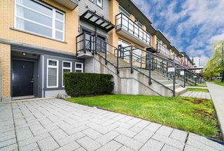 Photo 1: 201 5568 KINGS Road in Vancouver: University VW Townhouse for sale (Vancouver West)  : MLS®# R2414641