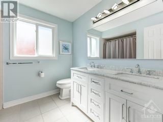 Photo 23: 69 CASTLETHORPE CRESCENT in Ottawa: House for sale : MLS®# 1386892