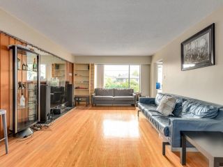 Photo 9: 3215 WAVERLEY Avenue in Vancouver: Killarney VE House for sale (Vancouver East)  : MLS®# R2792867
