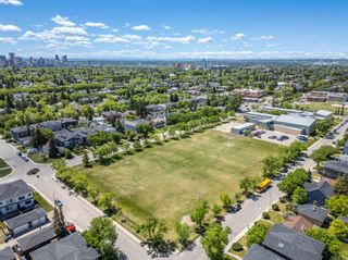 Photo 6: 214 27 Avenue NW in Calgary: Tuxedo Park Detached for sale : MLS®# A2140501