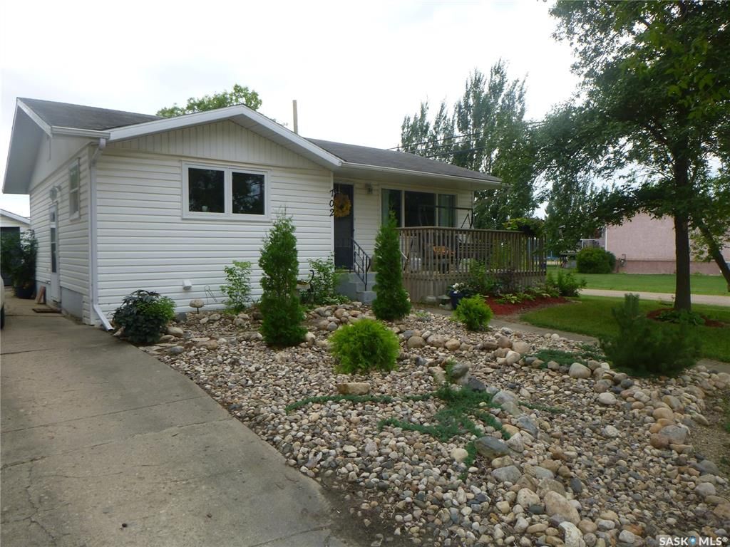 Main Photo: 702 101st Avenue in Tisdale: Residential for sale : MLS®# SK904621