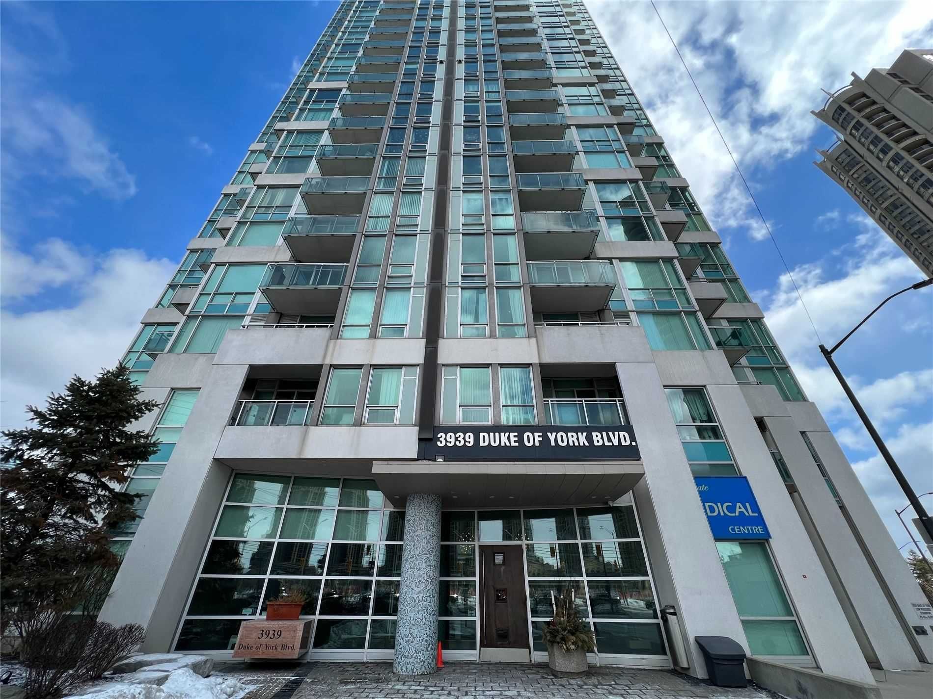Main Photo: 2806 3939 Duke Of York Boulevard in Mississauga: City Centre Condo for lease : MLS®# W5975355