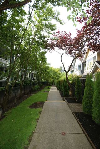 Photo 15: 7430 MAGNOLIA Terrace in Burnaby: Highgate Townhouse for sale in "CAMARILLO" (Burnaby South)  : MLS®# R2080942
