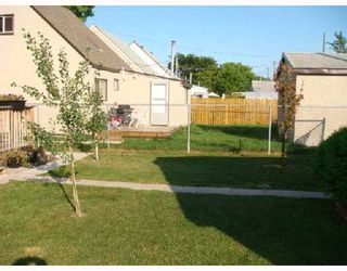 Photo 9: 610 CHALMERS Avenue in WINNIPEG: East Kildonan Residential for sale (North East Winnipeg)  : MLS®# 2815098