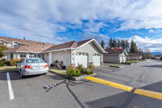 Photo 3: 107 1973 WINFIELD Drive in Abbotsford: Abbotsford East Townhouse for sale in "BELMONT RIDGE" : MLS®# R2735930