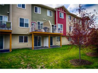 Photo 2: 19 SAGE HILL Common NW in : Sage Hill Townhouse for sale (Calgary)  : MLS®# C3576992