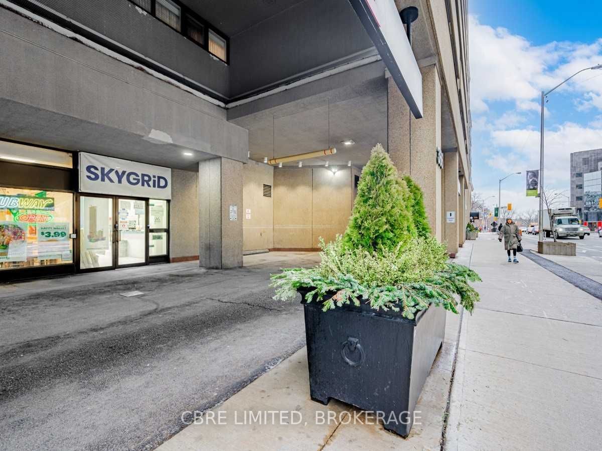 Main Photo: 6 366 Bloor Street E in Toronto: Rosedale-Moore Park Property for lease (Toronto C09)  : MLS®# C5865598