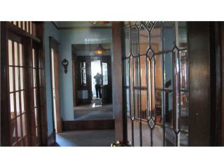 Photo 2: 925 5TH Street in New Westminster: GlenBrooke North House for sale in "GLENBROOKE" : MLS®# V854316