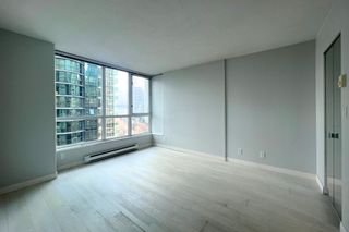 Photo 15: Water View 2Br + Solarium Condo w/ Pool in Downtown Vancouver (AR027)